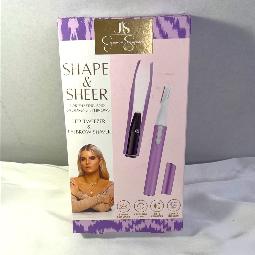Jessica Simpson Purple LED Tweezer‎ and Eyebrow Shaver Set